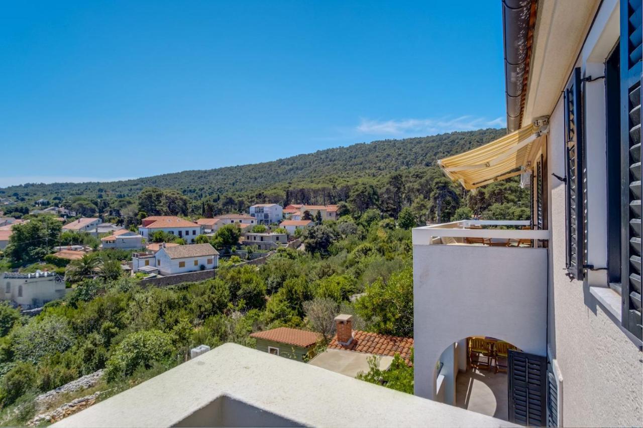 Apartmani Nadalina Veli Losinj Ngoại thất bức ảnh