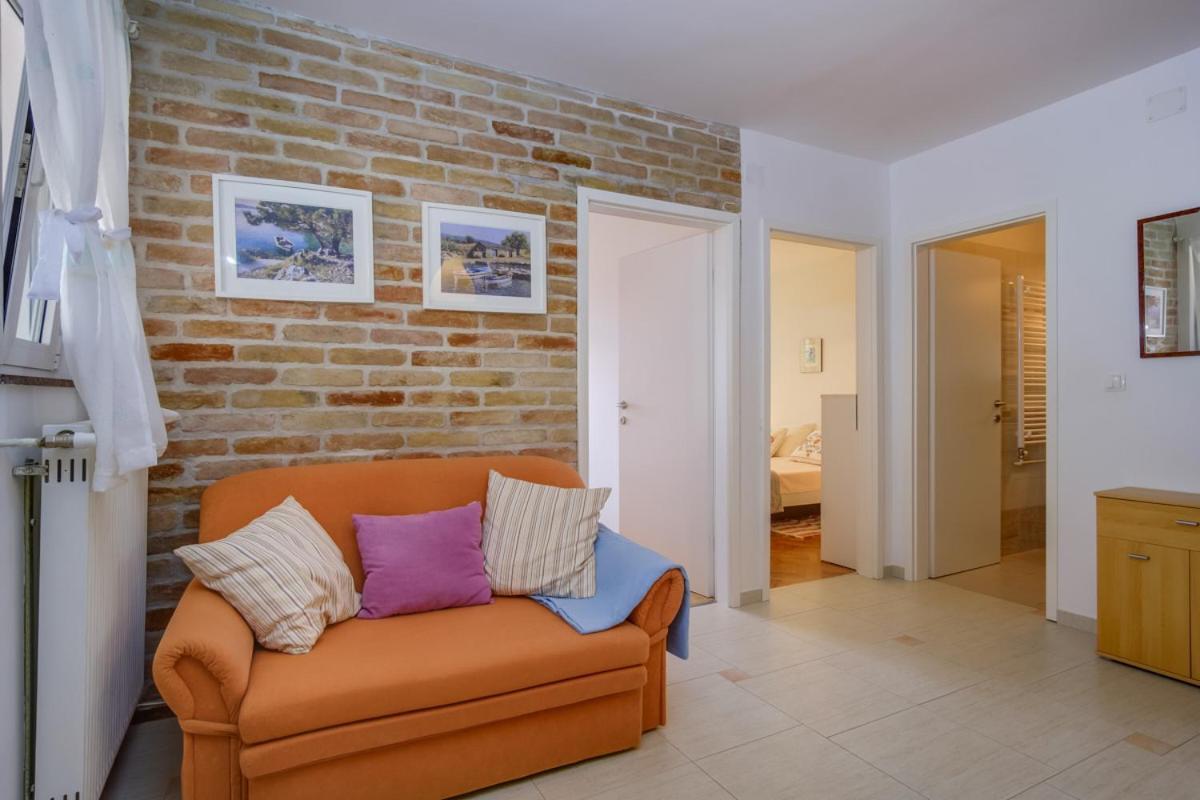 Apartmani Nadalina Veli Losinj Ngoại thất bức ảnh