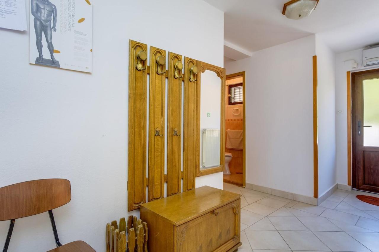 Apartmani Nadalina Veli Losinj Ngoại thất bức ảnh