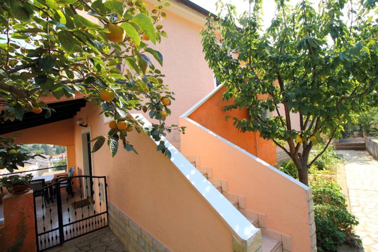Apartmani Nadalina Veli Losinj Ngoại thất bức ảnh