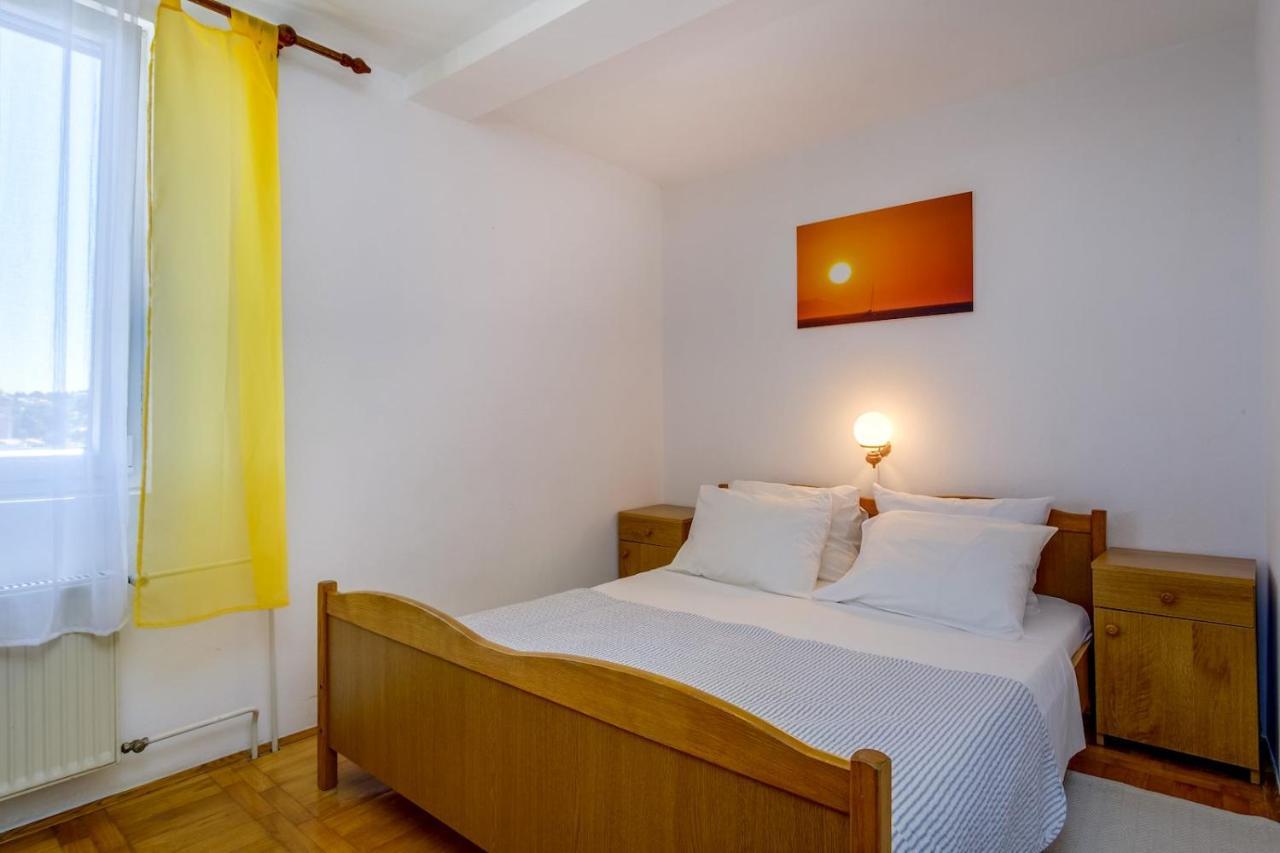 Apartmani Nadalina Veli Losinj Ngoại thất bức ảnh