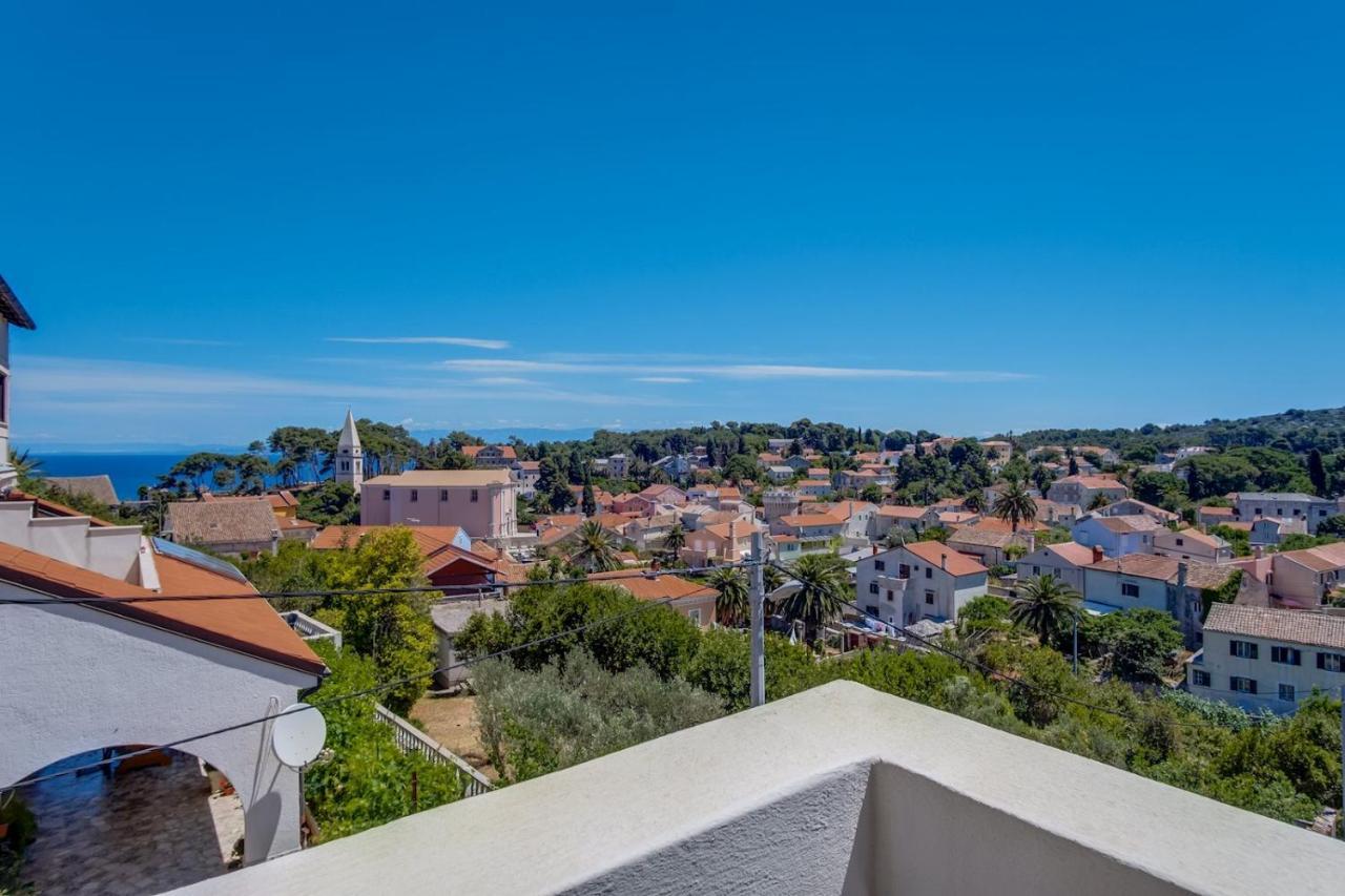 Apartmani Nadalina Veli Losinj Ngoại thất bức ảnh