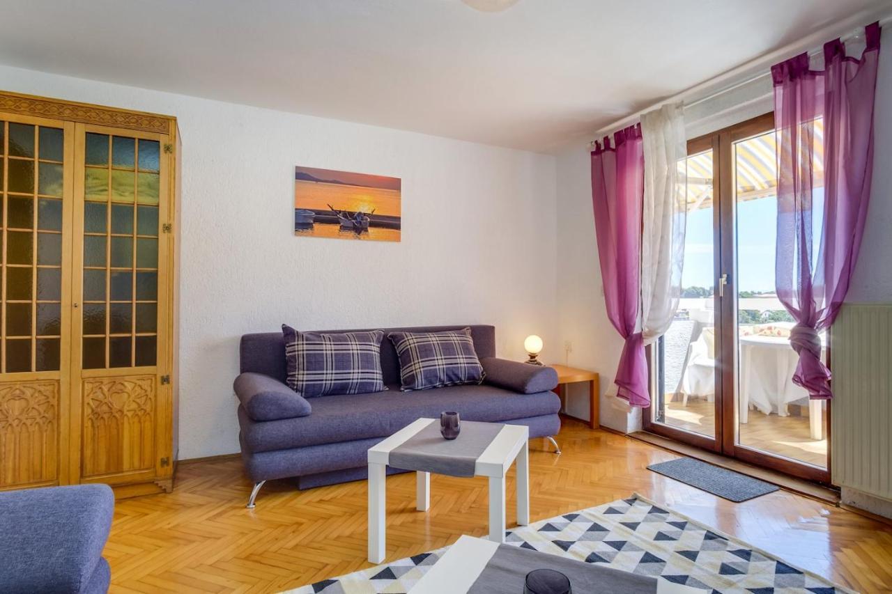 Apartmani Nadalina Veli Losinj Ngoại thất bức ảnh