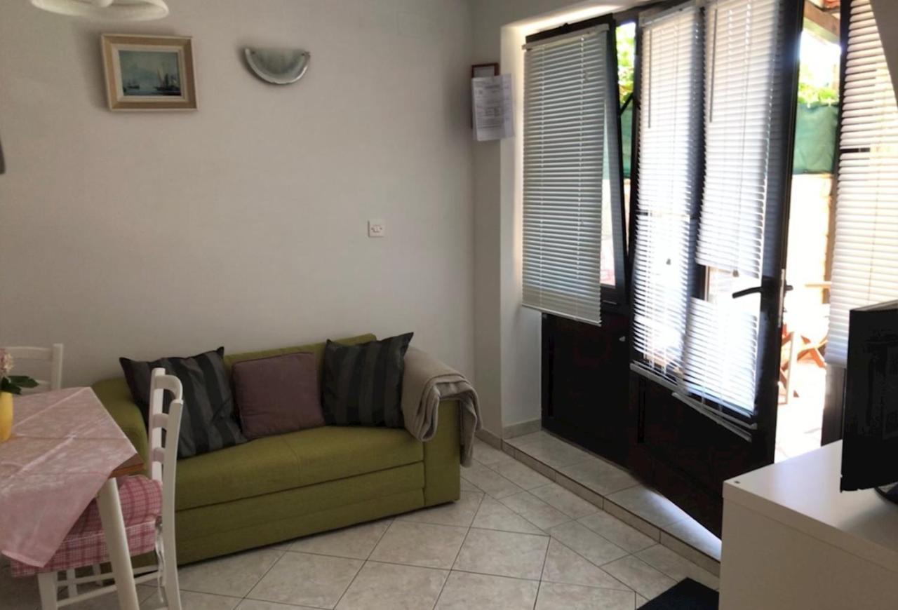 Apartmani Nadalina Veli Losinj Ngoại thất bức ảnh